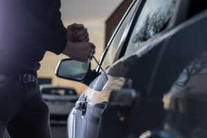Auto thief trying to break into ca