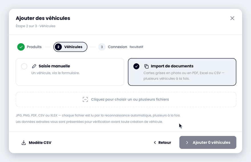 Écran de vérification Fleet Agent : données du contrat et du véhicule lues sur un certificat d’immatriculation, prêtes pour créer le véhicule
